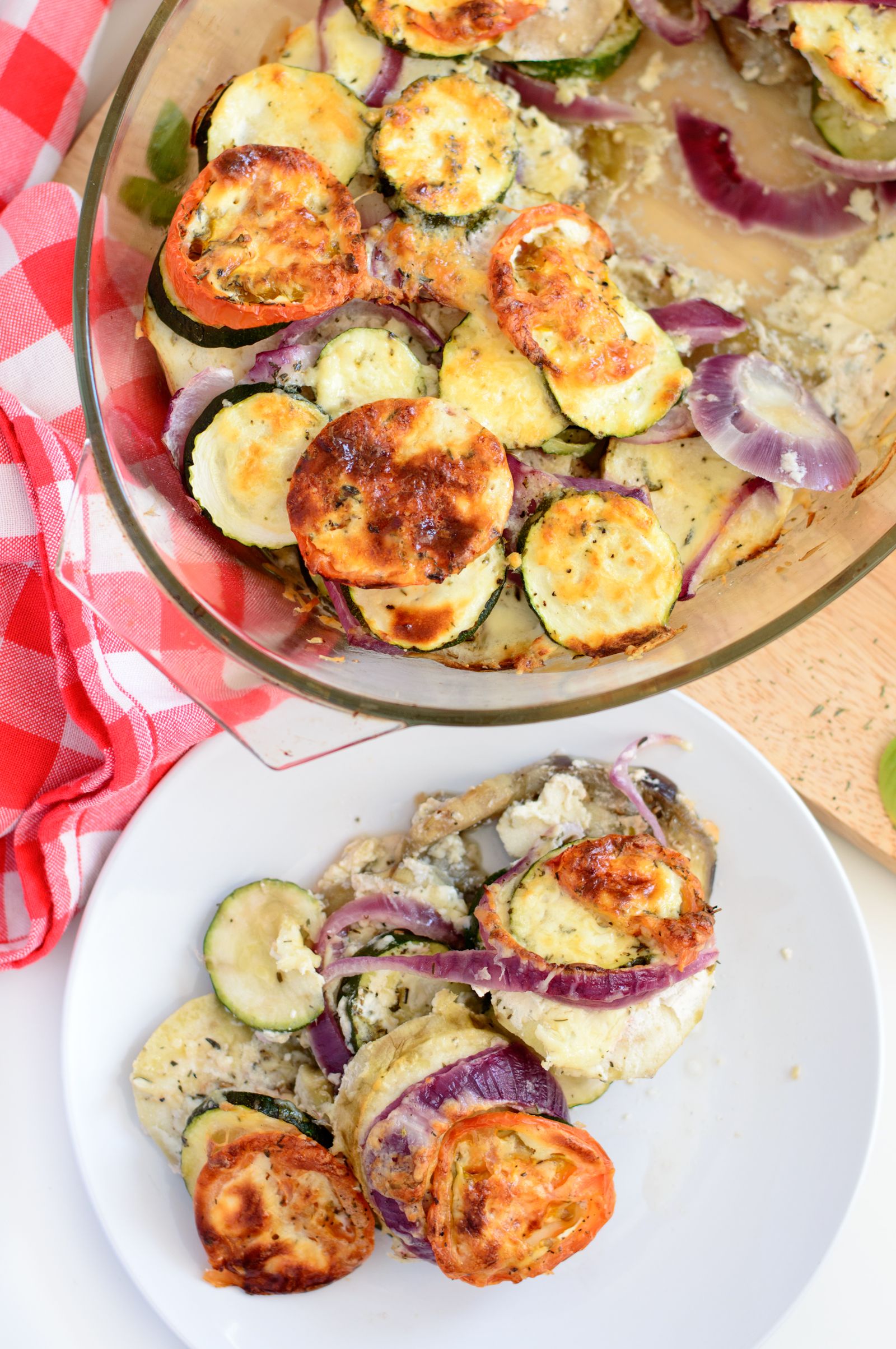 Mediterranean vegetable casserole with fresh summer veggies #glutenfree | myzucchinirecipes.com