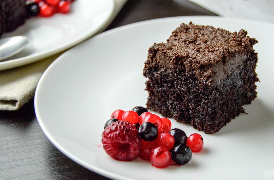 Dark chocolate zucchini cake