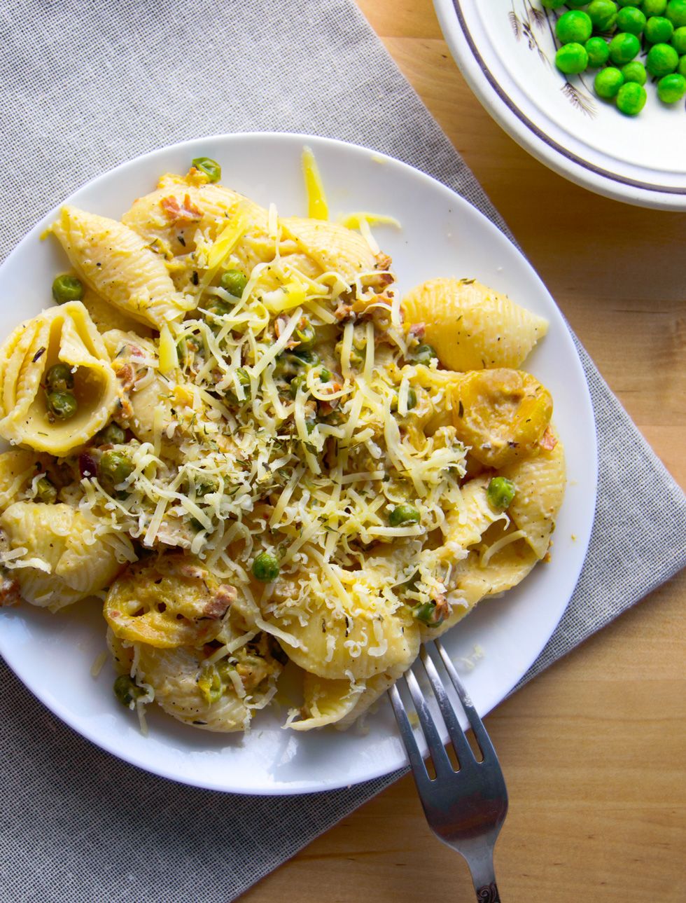 Zucchini and peas pasta